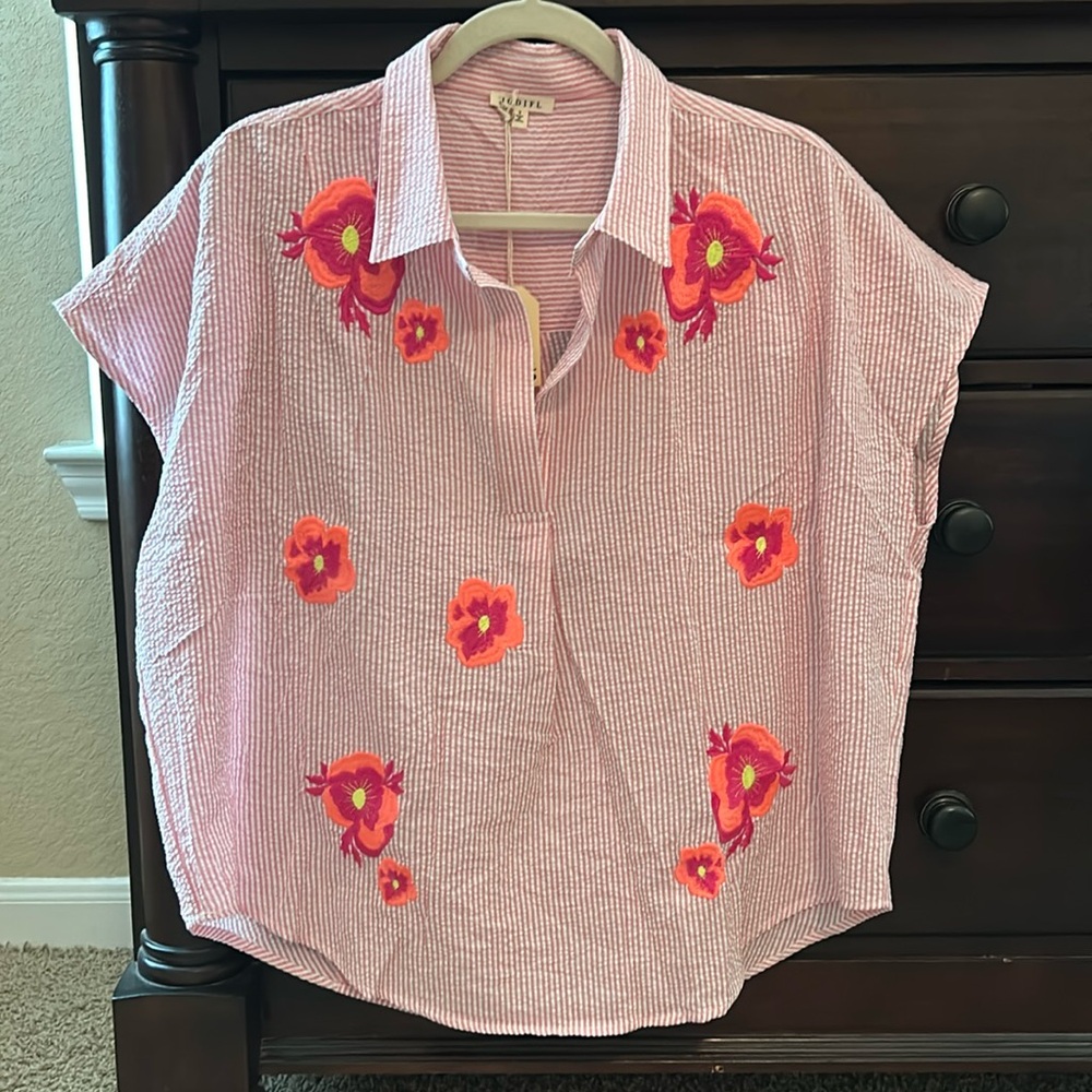 NWT Jodifl floral seersucker top